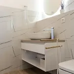 Istra Relax Sapphire Rebici