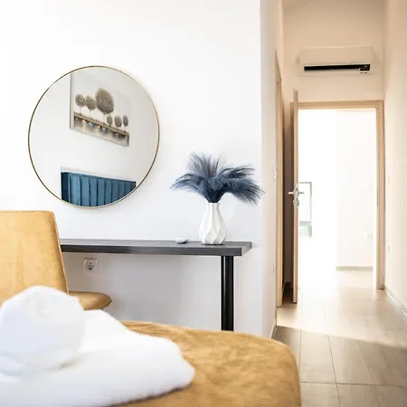 Istra Relax Sapphire Rebici