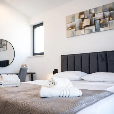 Istra Relax Sapphire Villa *