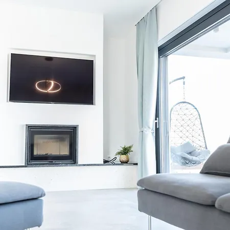 Istra Relax Sapphire Rebici