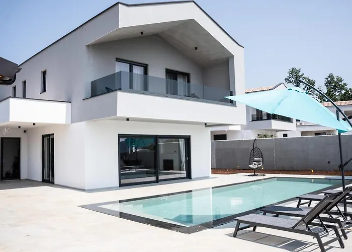 Istra Relax Sapphire Rebici