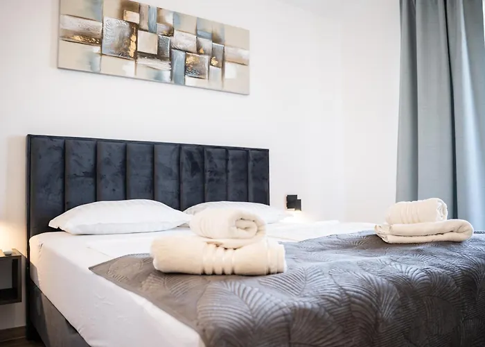 Istra Relax Sapphire Rebici